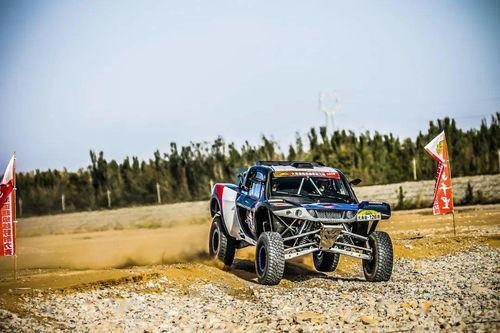 国产越野车下河道视频播放,挑战极限引网友热议